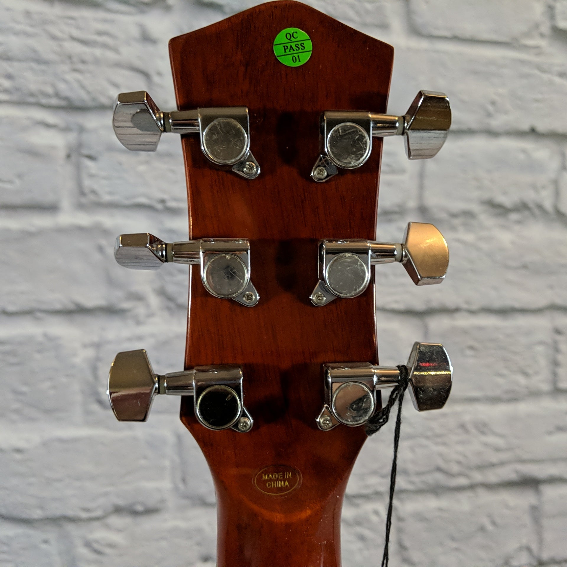 Ventura VWD2Gloss Acoustic Guitar - New Old Stock