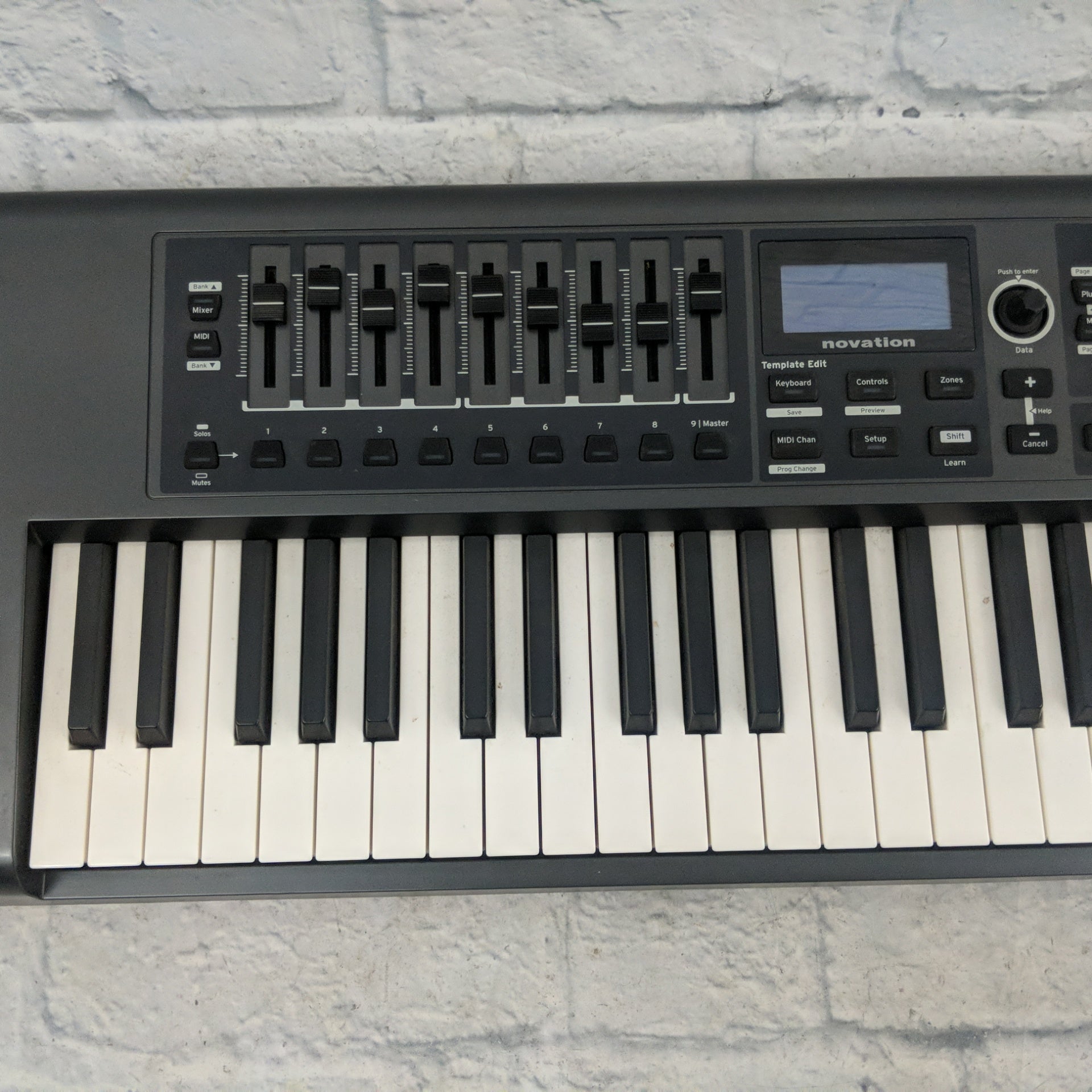 Novation Impulse 61