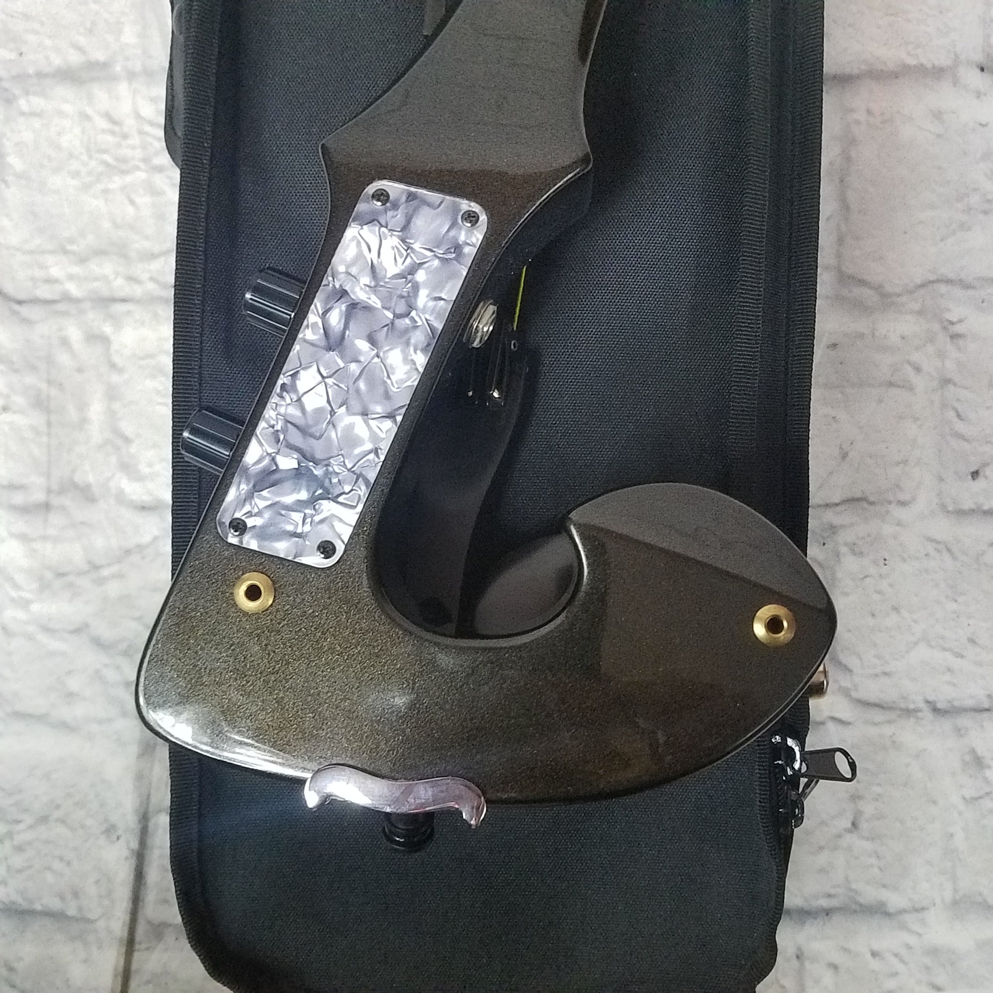 Strauss VC500-1 Made in Korea Full Size Electronic violin