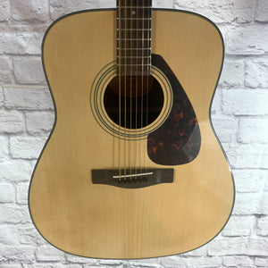 Yamaha F335 Dreadnaught Acoustic Guitar