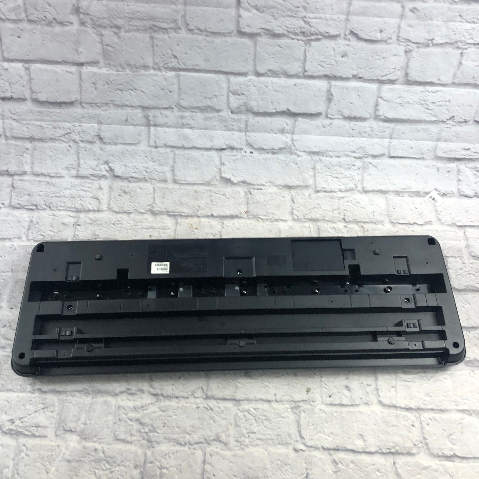 Yamaha PSR-E253 61-Key Electronic Keyboard