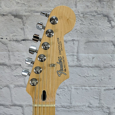 Fender 2002 Standard Stratocaster Electric Guitar