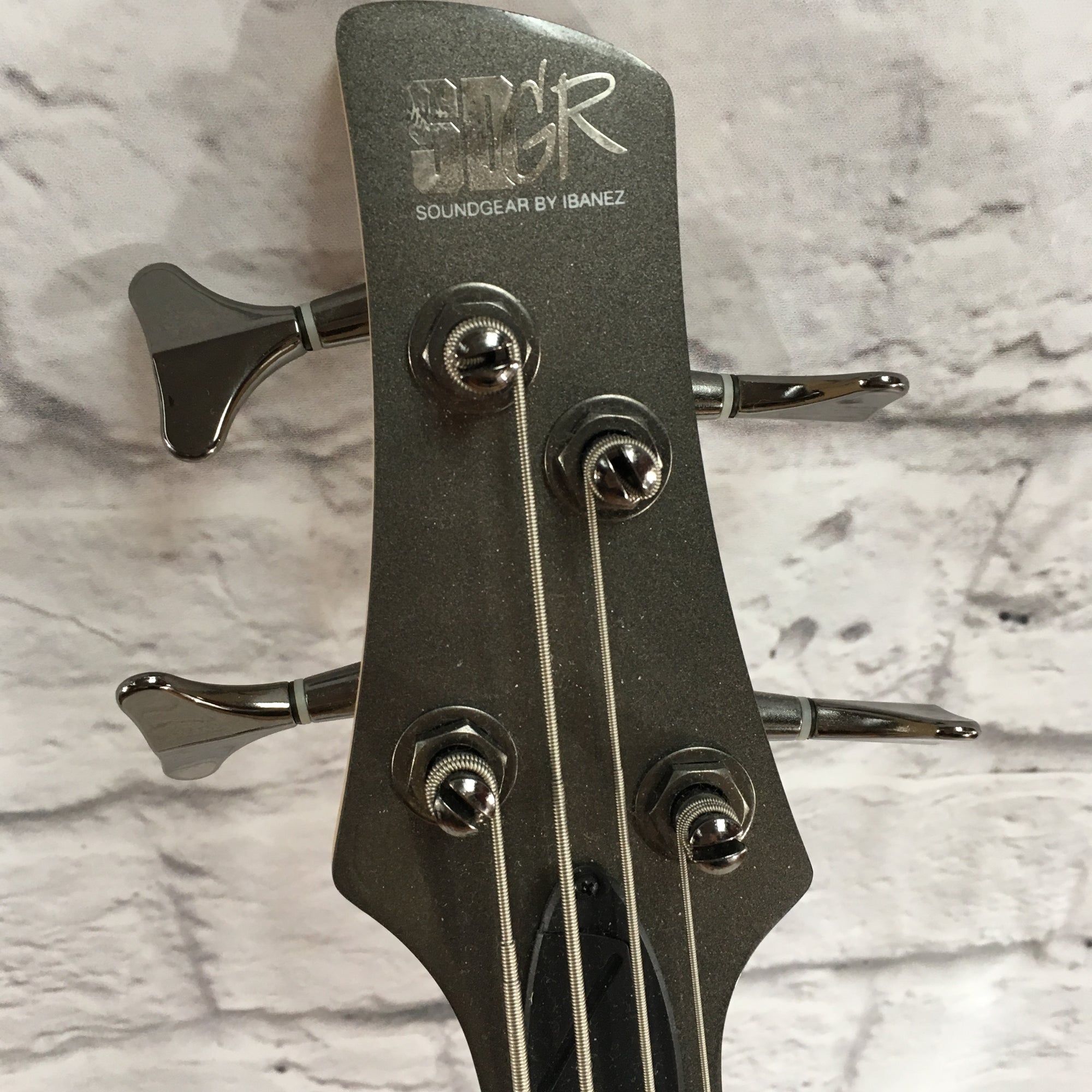 Ibanez SR300E 4-String Bass