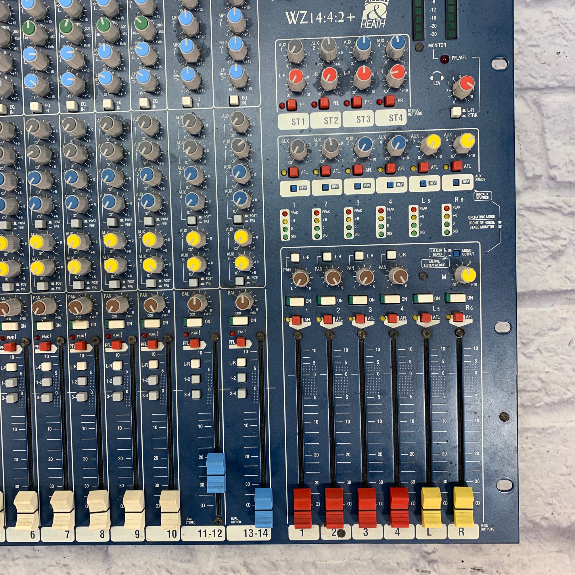 Allen and Heath 14 Ch WZ 14 4 2+ Mix Wizard 4 Group Mixer - Evolution Music