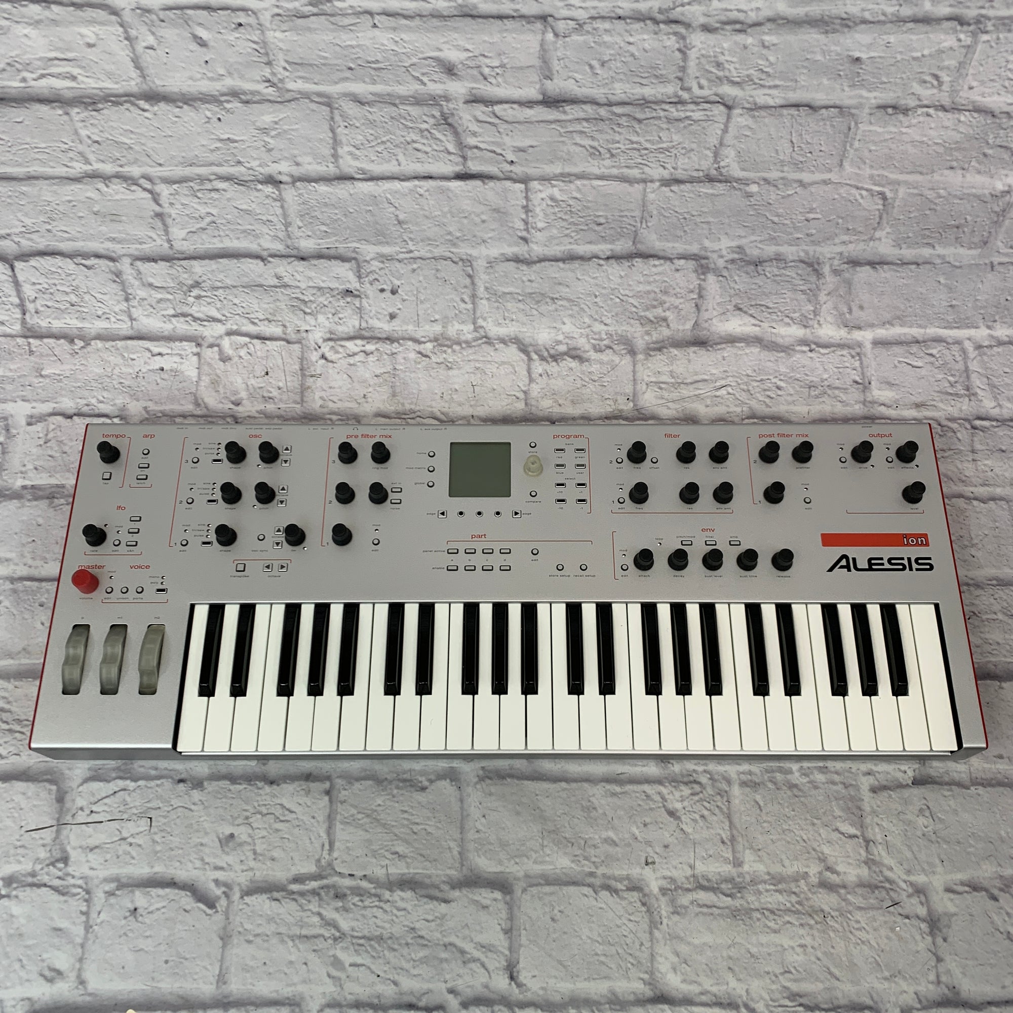 Alesis Ion 49-Key Analog Modeling Synthesizer
