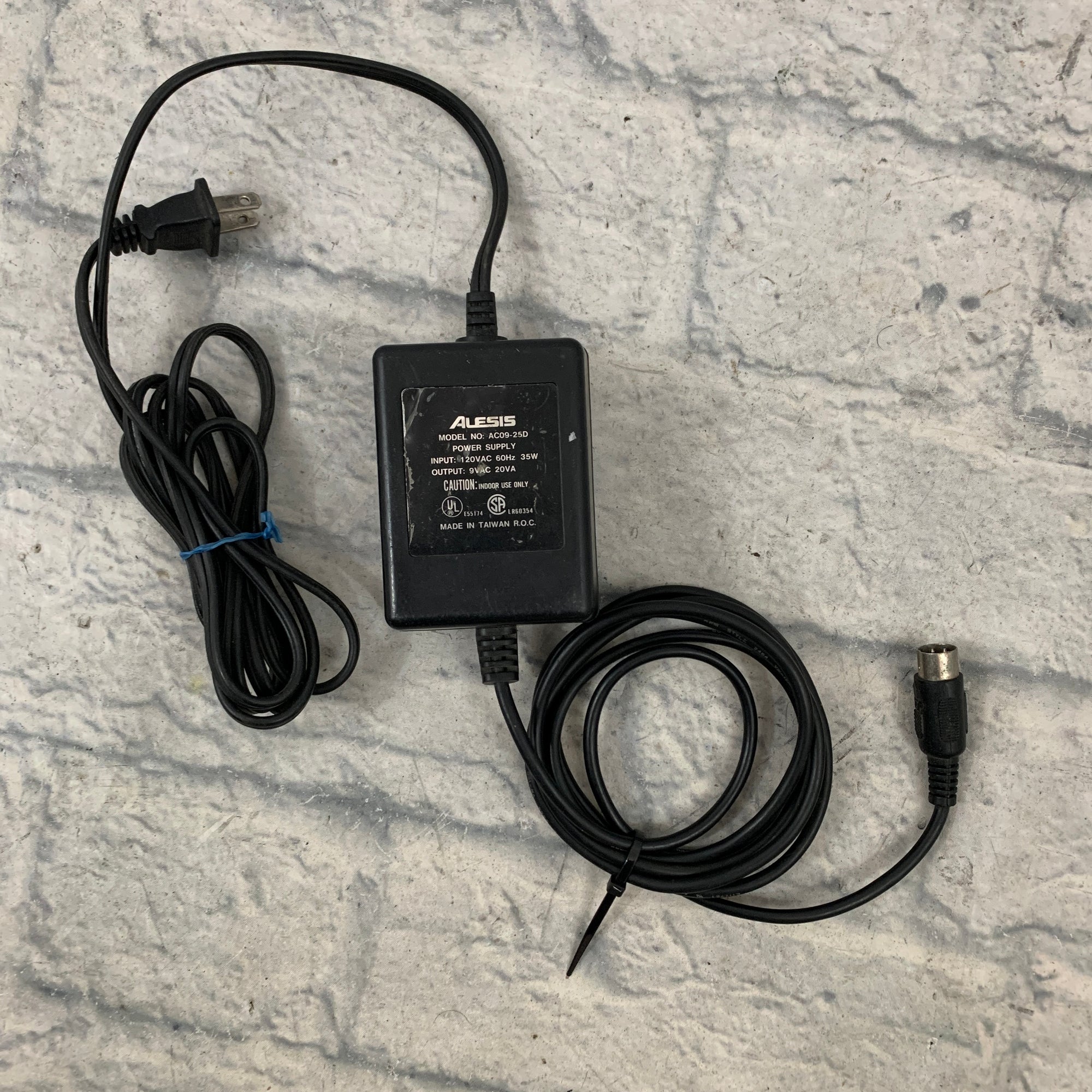 Alesis AC09-25D Power Supply for Quadraverb / Quadrasynth 9VAC 20VA