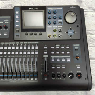 Tascam DP-32SD 32-track Digital Portastudio