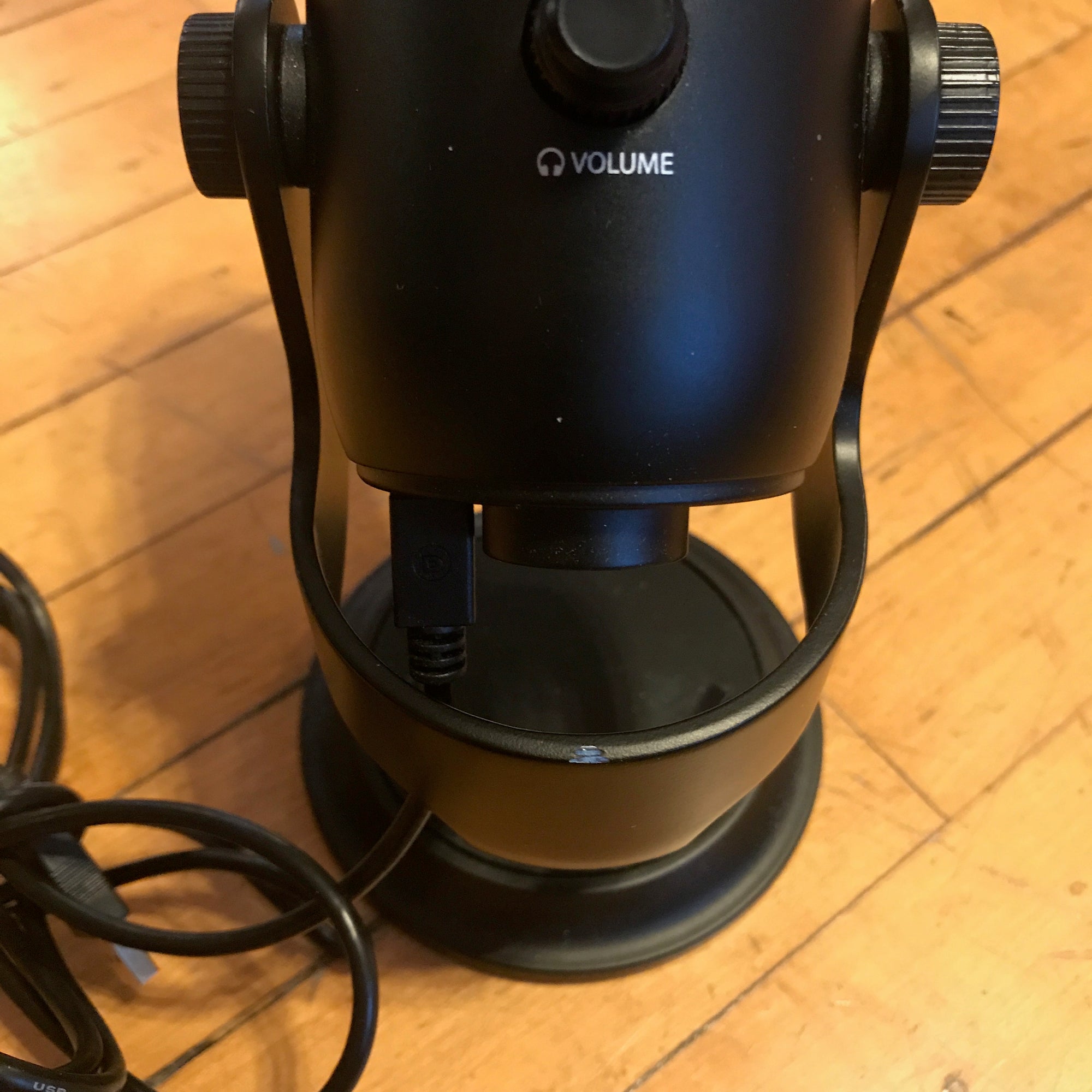 Blue Yeti Microphone - Black with Foam Windscreen