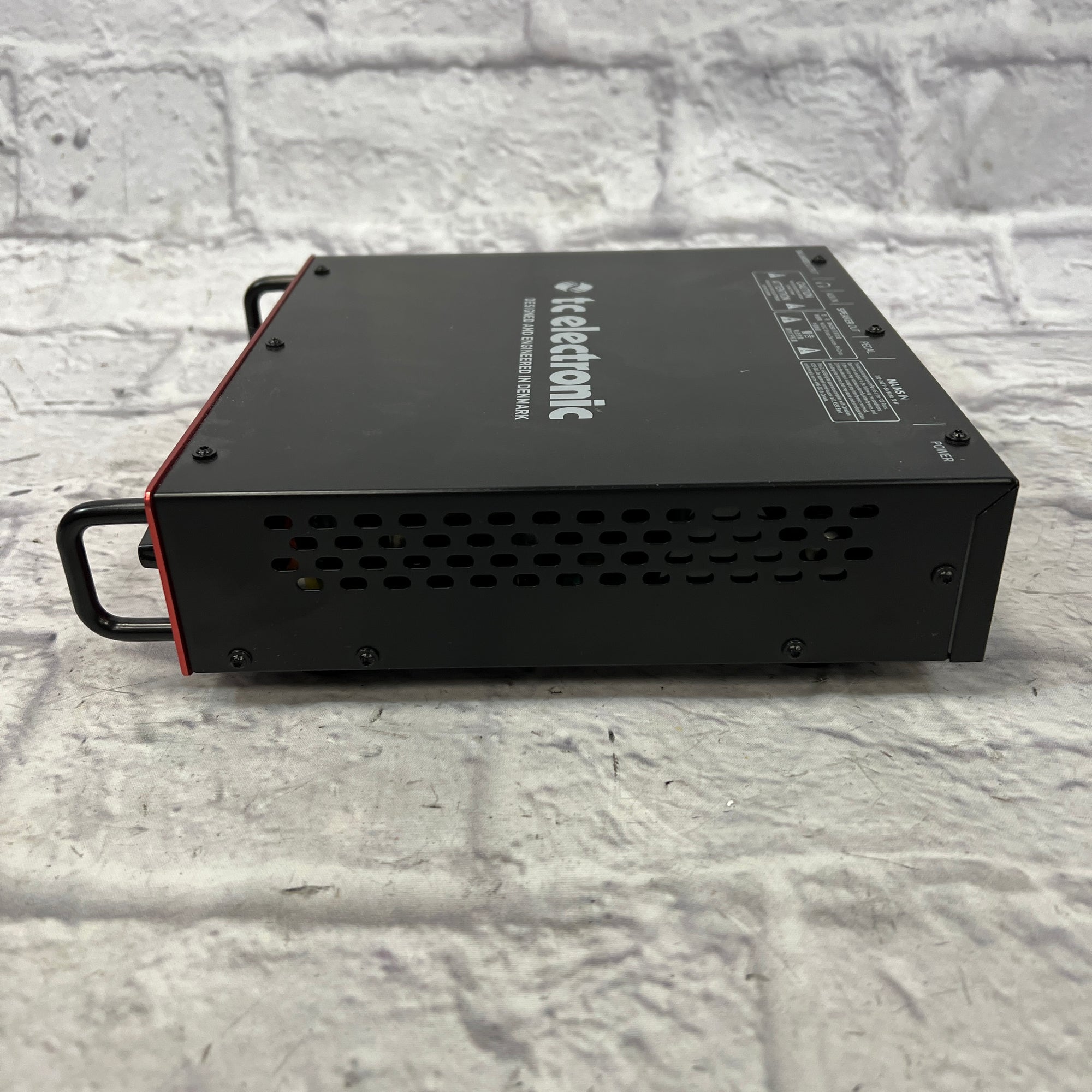 TC Electronic BH250 Bass Amplifier Head
