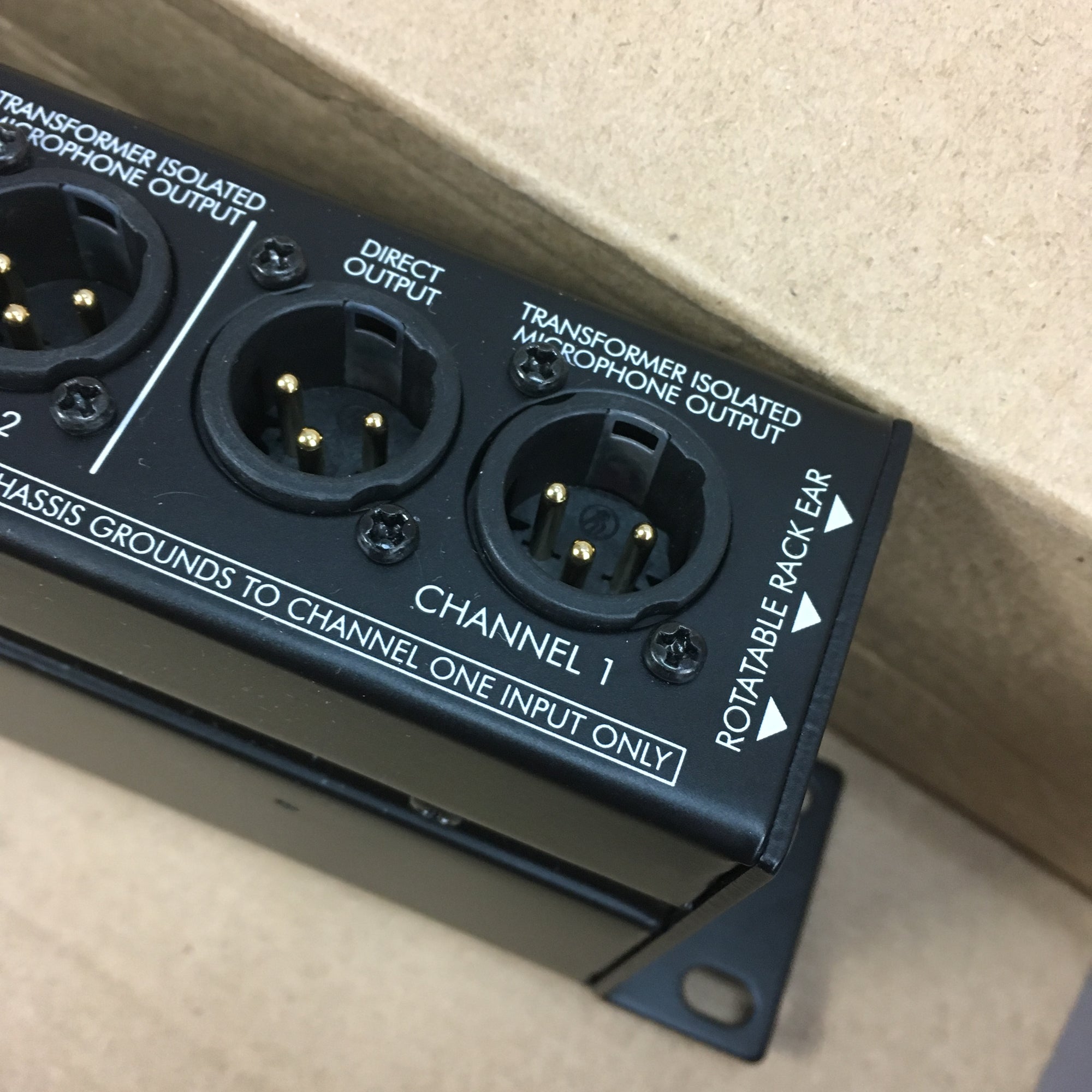 ART S8 8 Channel Balanced Microphone Splitter