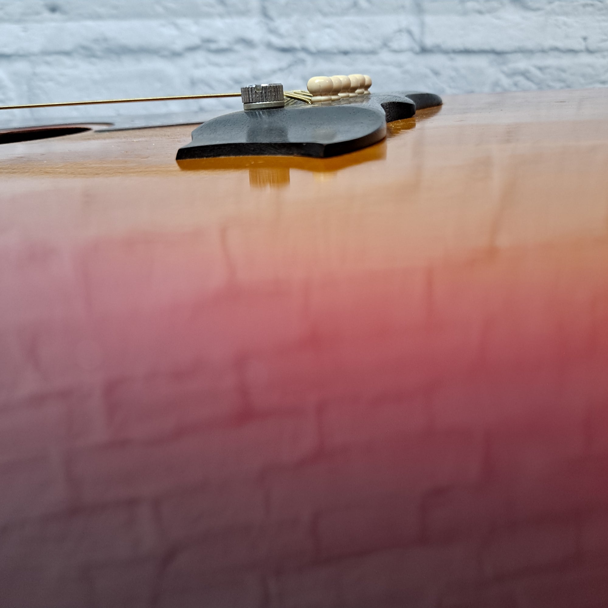 Global acoustic humming bird
