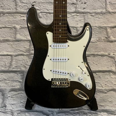 Strat-Style Electric Guitar Silver Sparkle