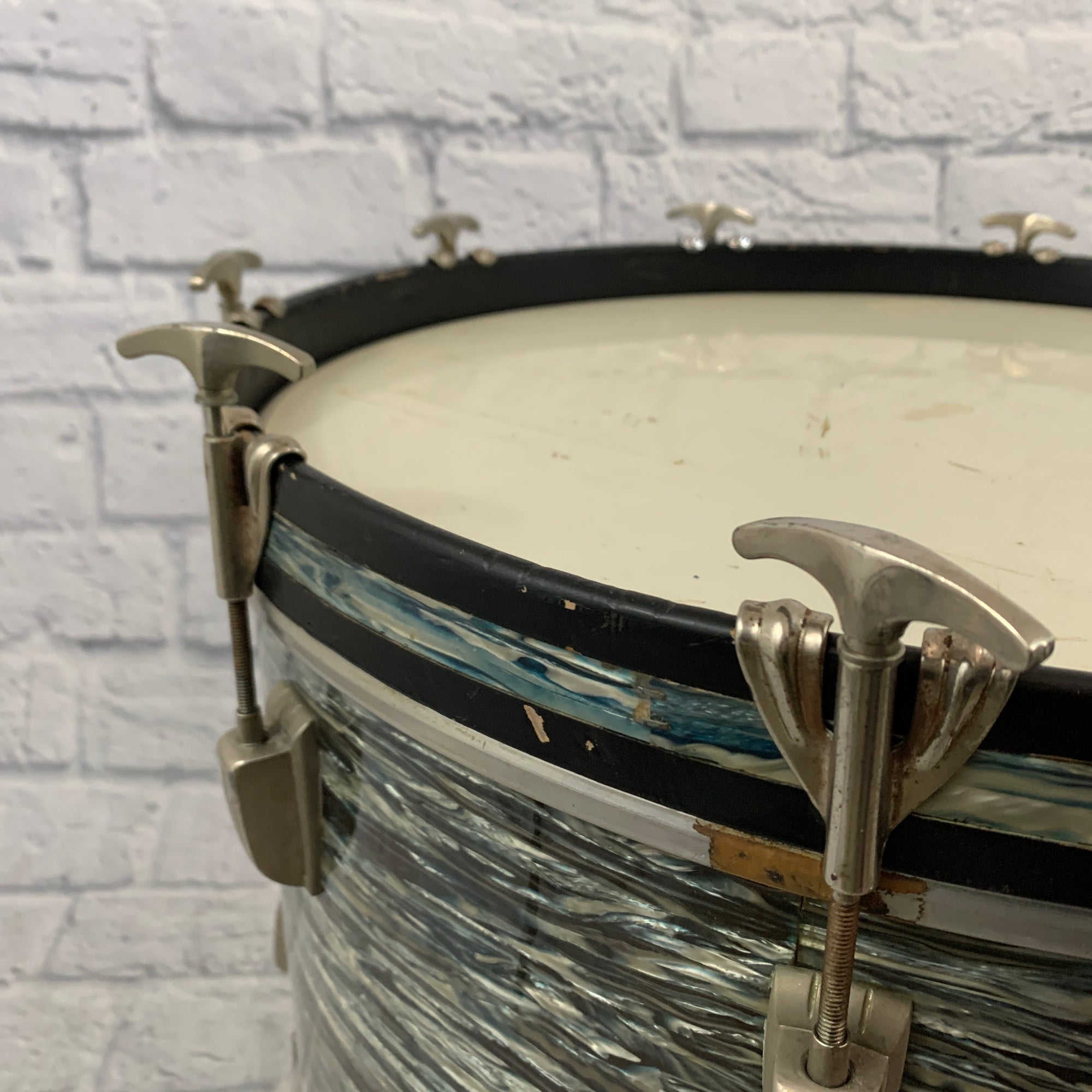 WFL Super Classic 14" x 22" Bass Drum - Blue Oyster Pearl