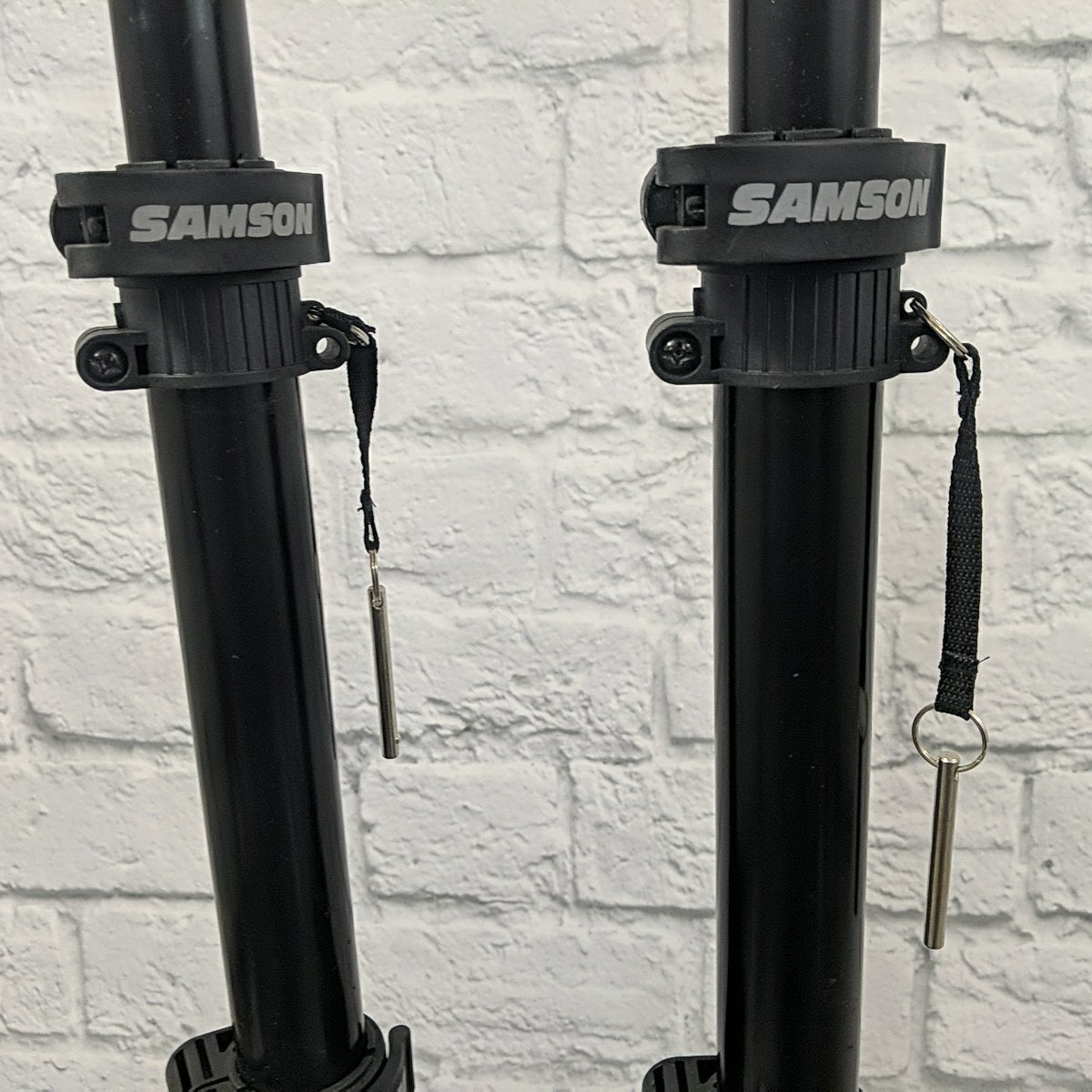 Samson Speaker Pole Stands w Carrying Case