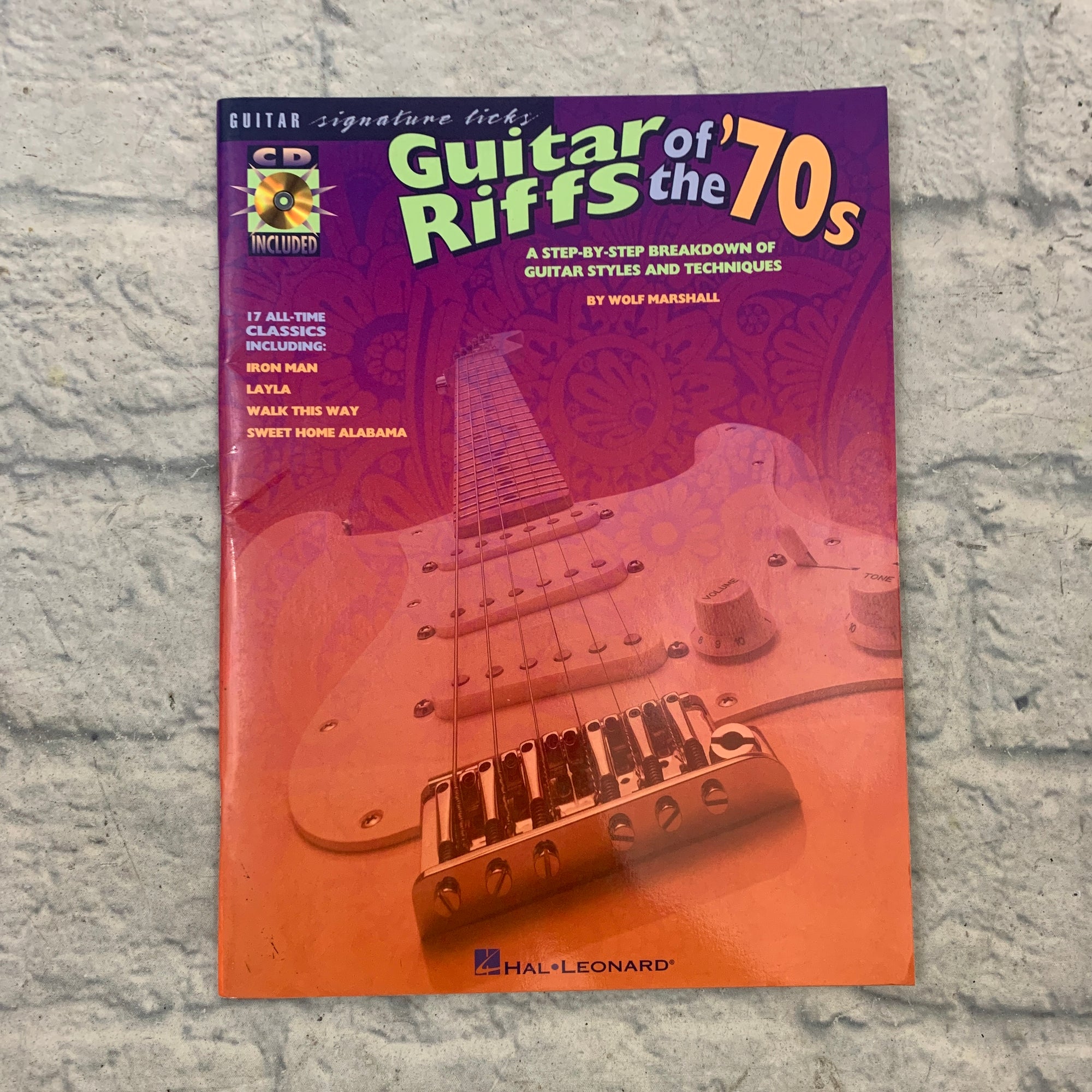 Hal Leonard Guitar Riffs of the 70s with CD