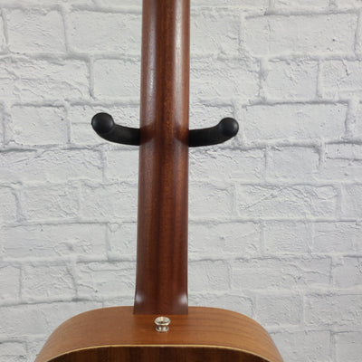 Taylor BT1 Mini/ Travel Acoustic Guitar