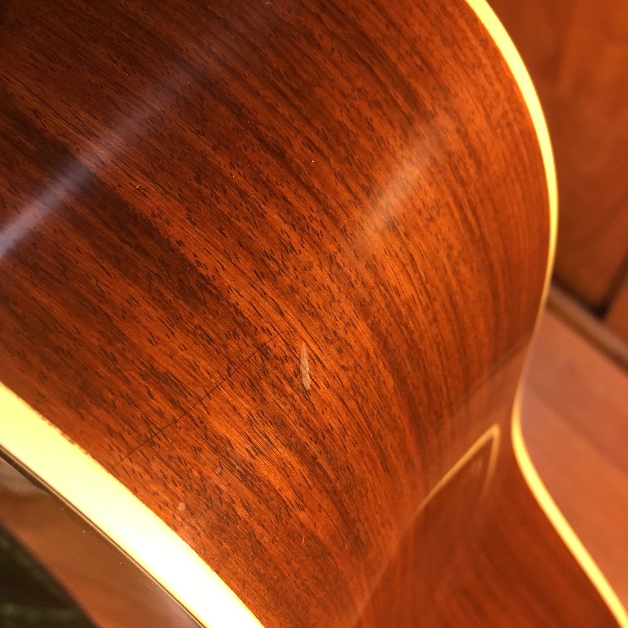 Martin HD28VR Natural Finish Acoustic Guitar w Hard Case