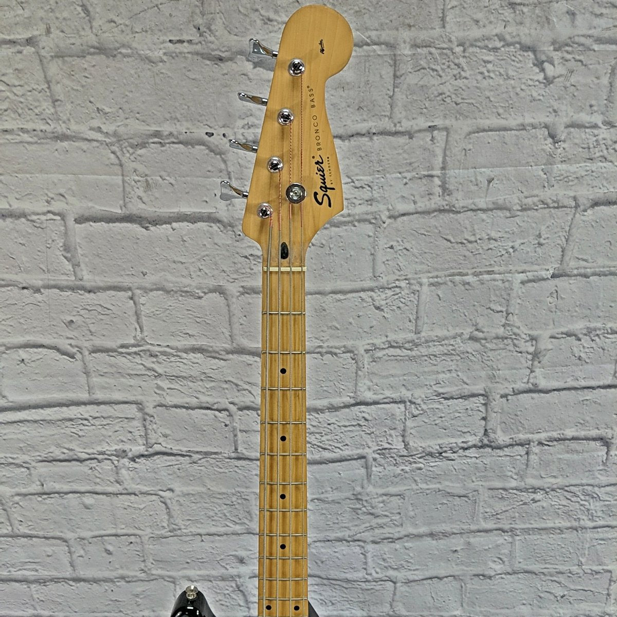 Squier Bronco Short Scale 4 String Bass