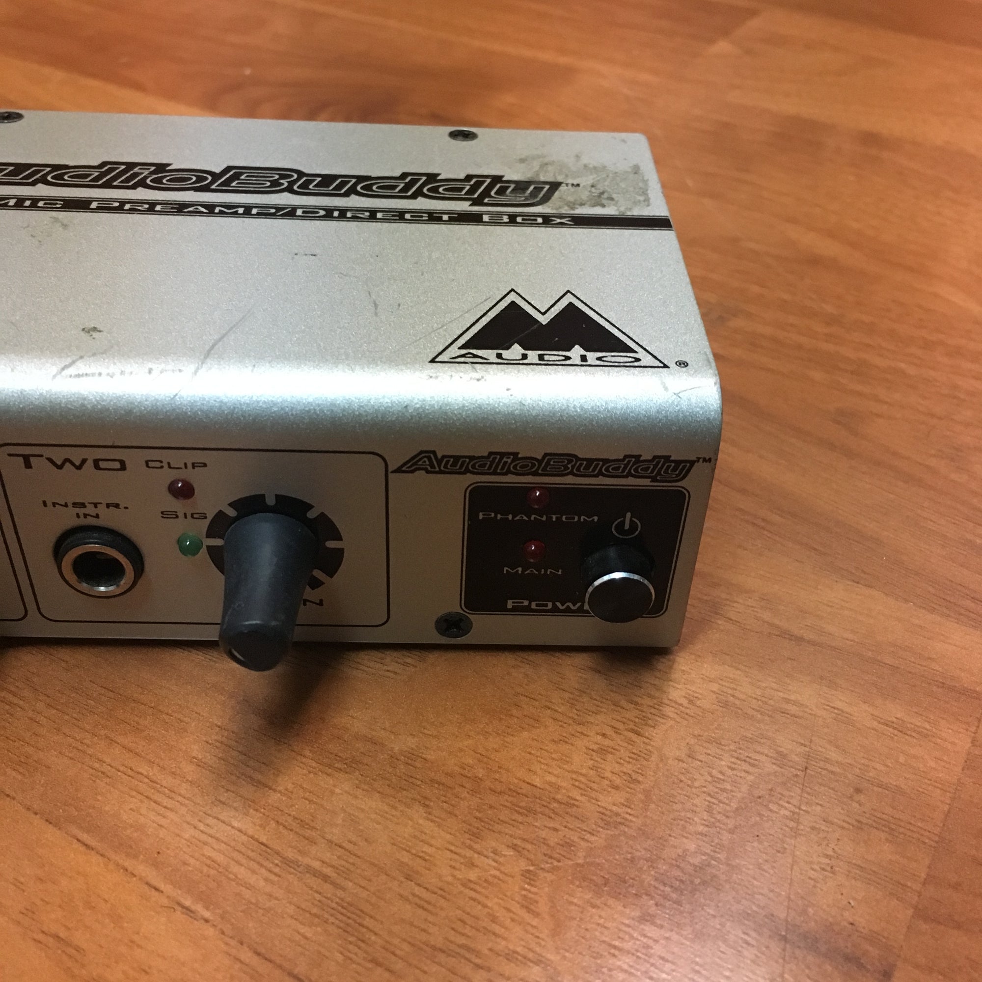AudioBuddy Dual Mic Preamp / DI Box