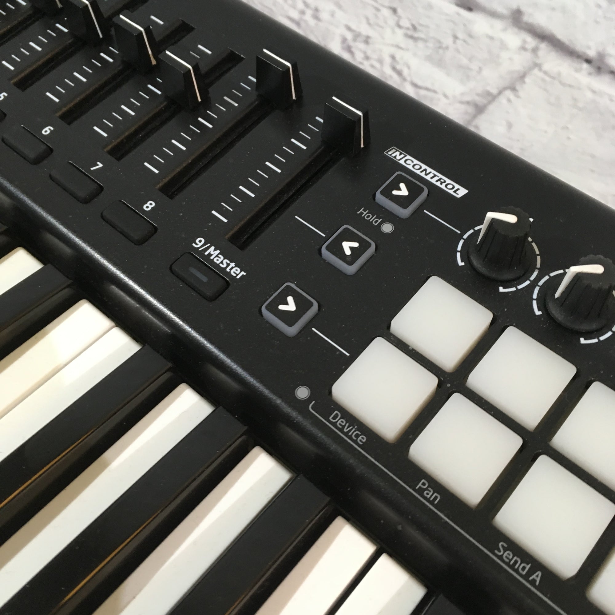 Novation Launchkey 61 Controller