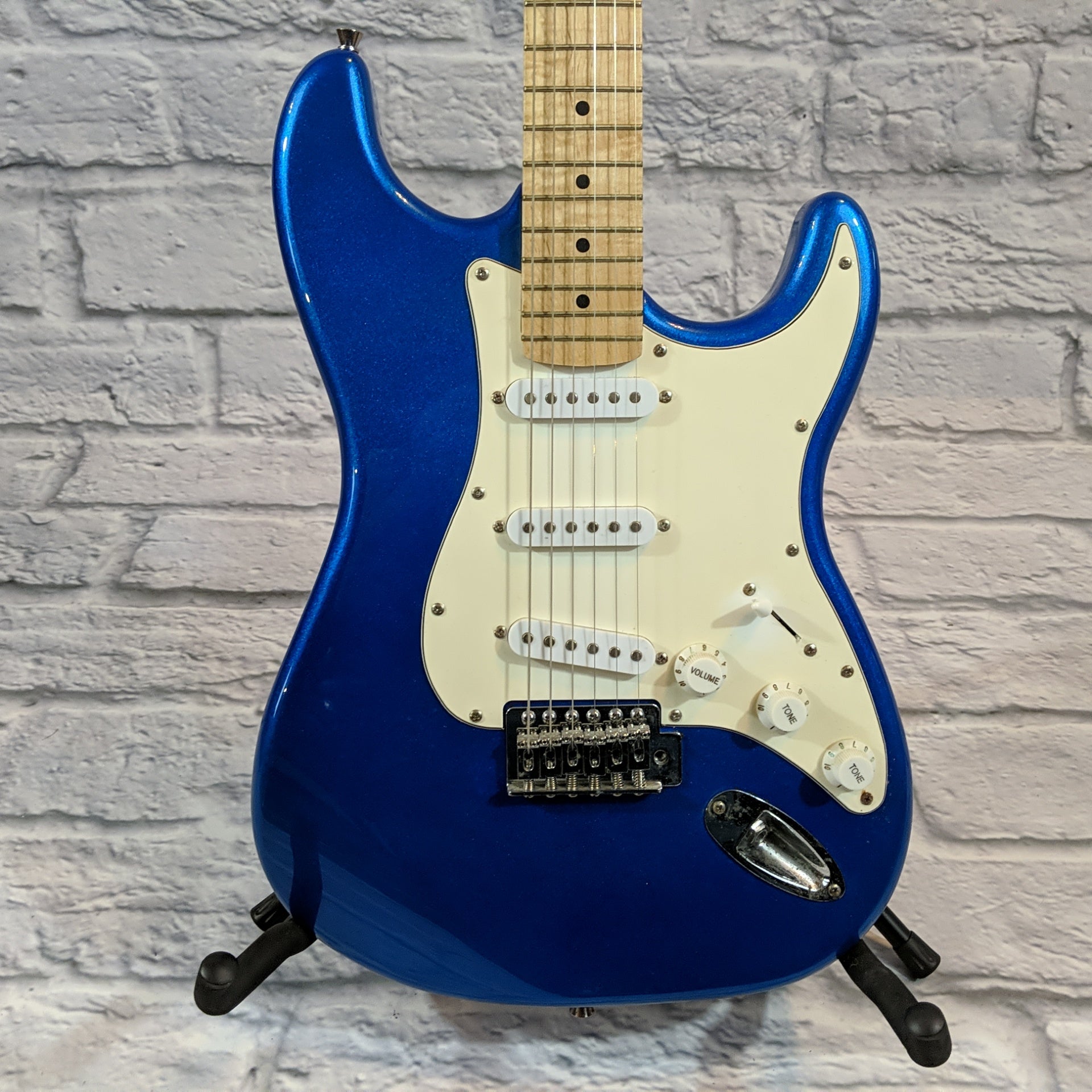Austin AST100 Metallic Blue Electric Guitar - New Old Stock