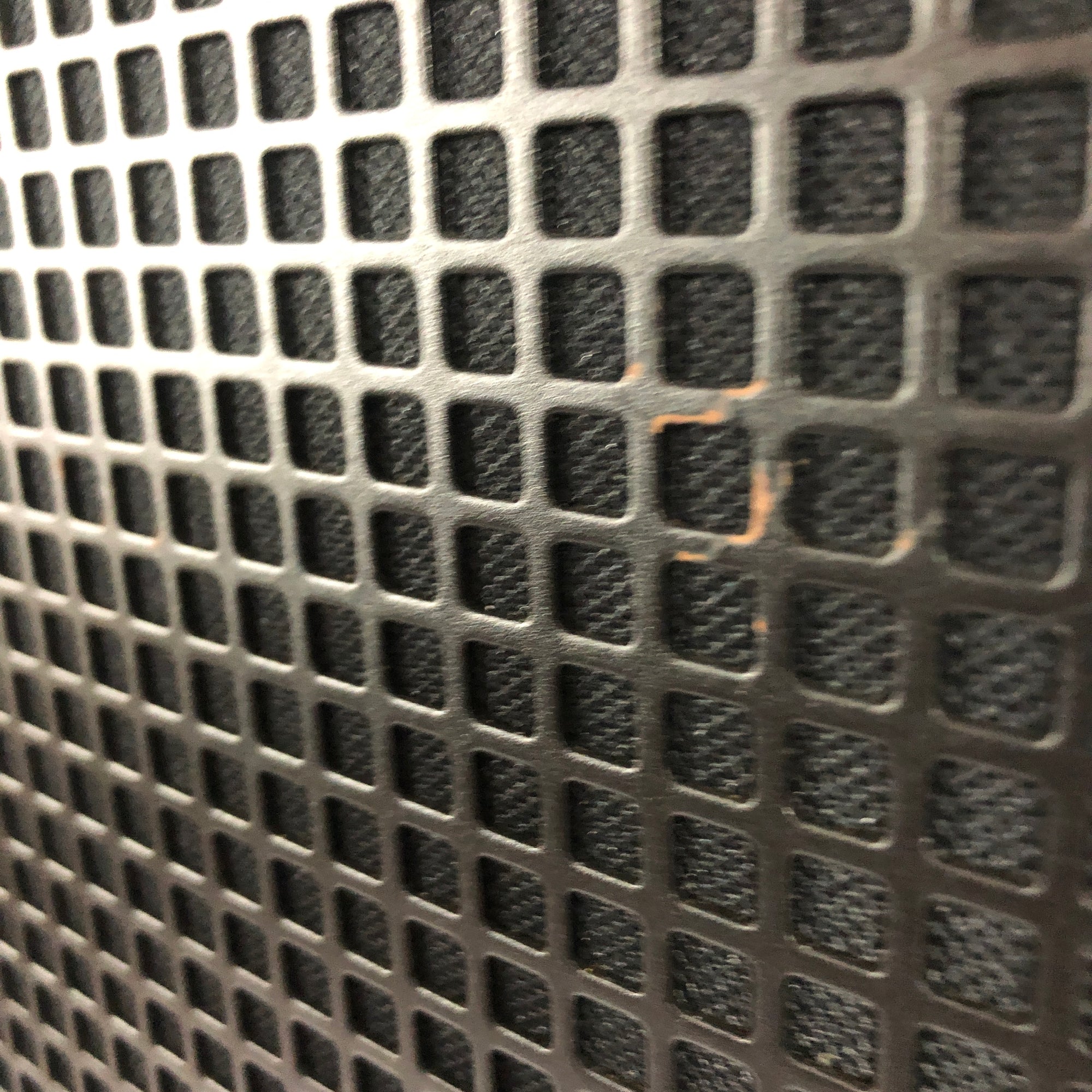 Line 6 L3T 3-Way Powered PA Speaker