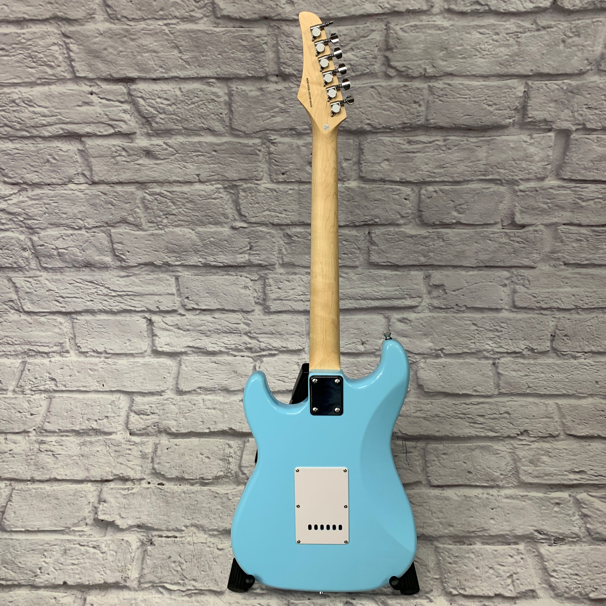Nashville Guitar Works 130 Strat-Style Electric Guitar Blue