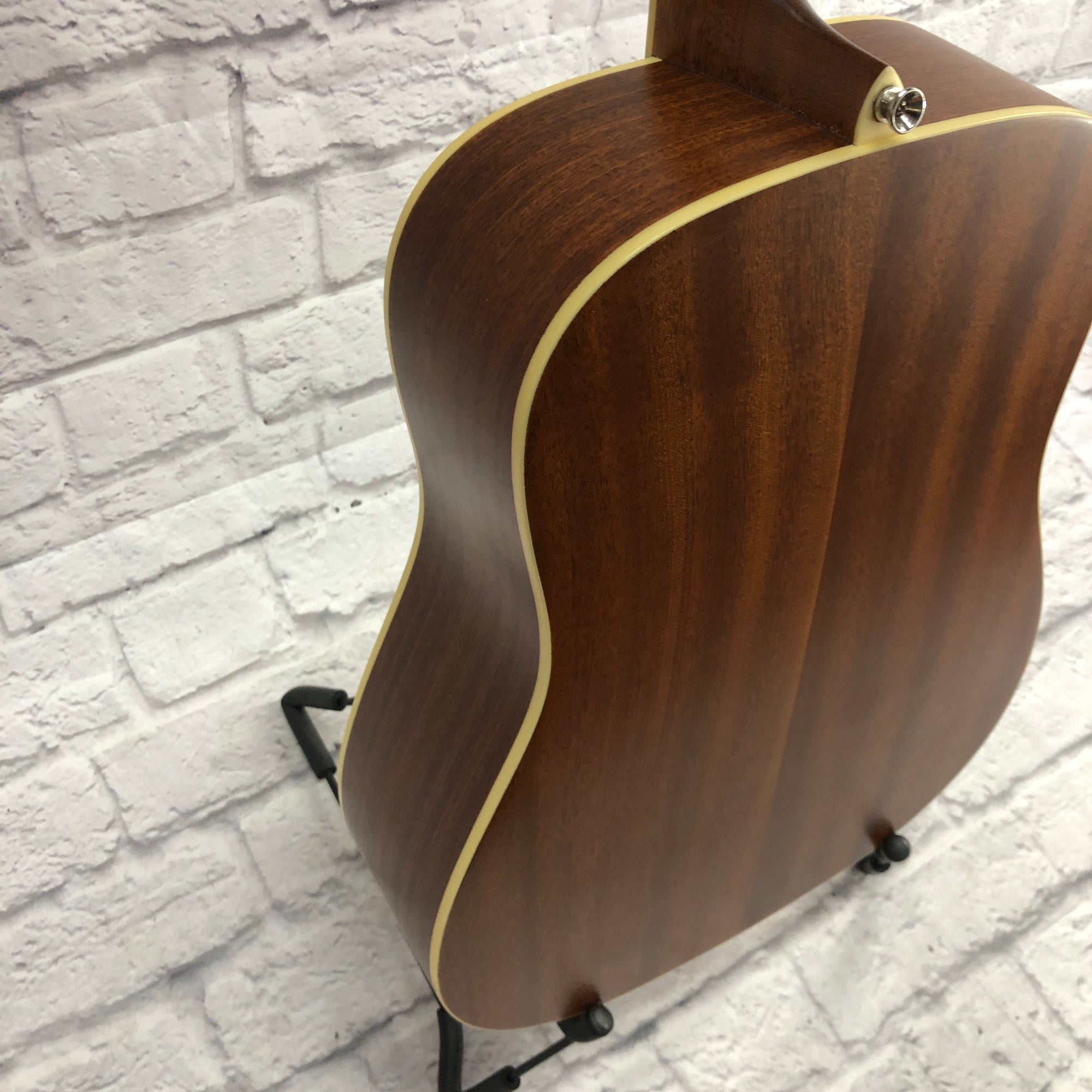 Alvarez AD60L Left Handed Acoustic Guitar