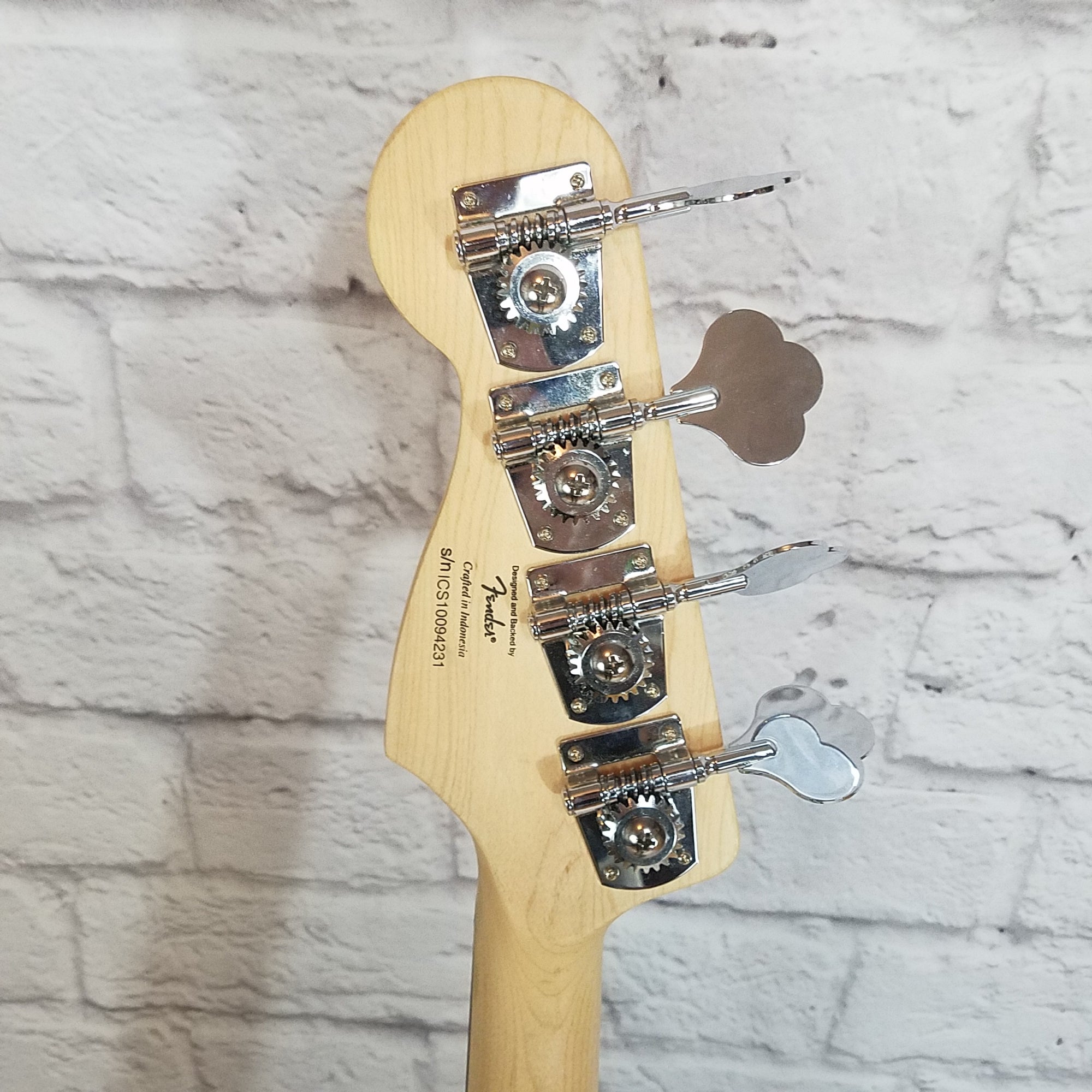 Squier Vintage Modified Jaguar Bass Special Bass Guitar