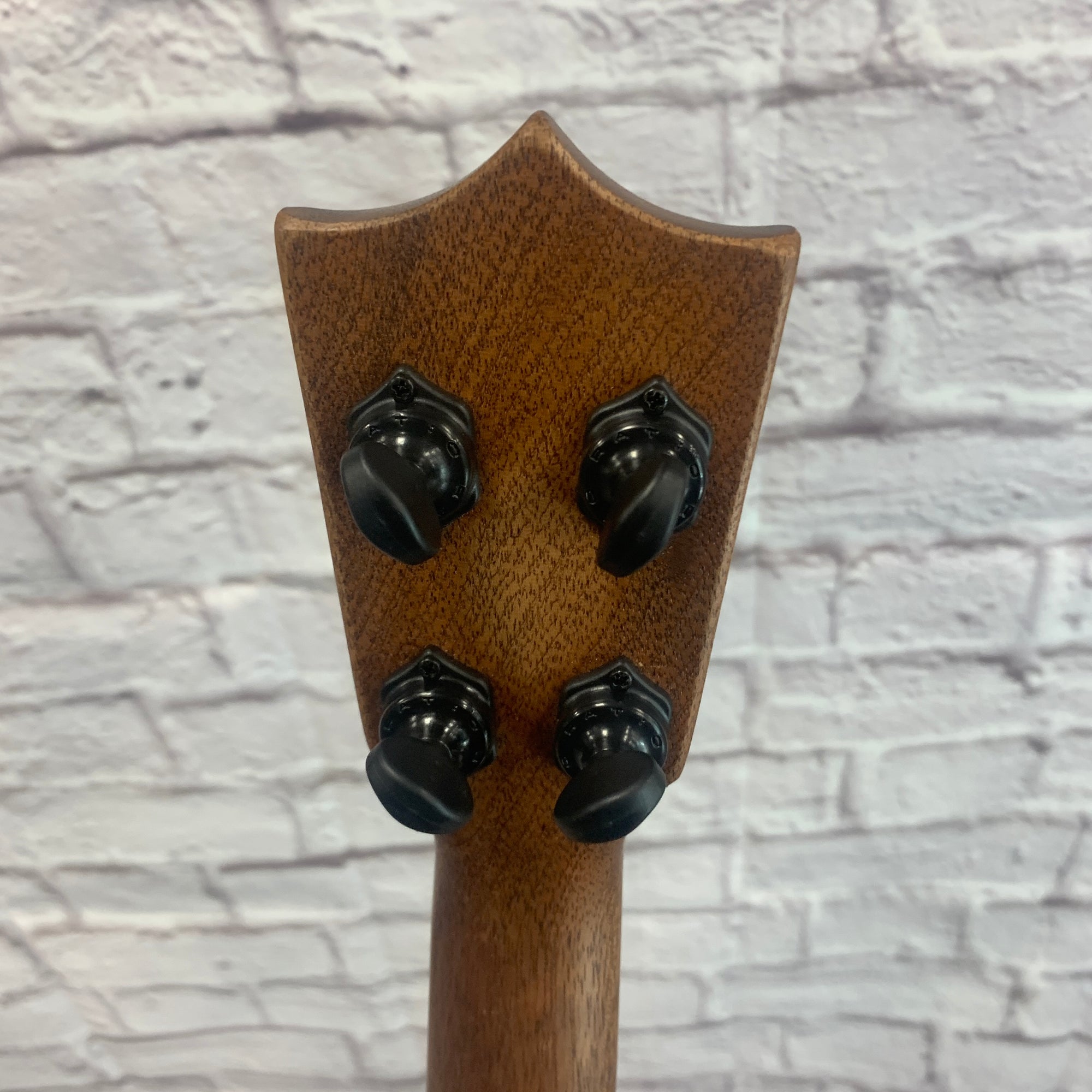 Martin T1 Uke Streetmaster Ukuleles