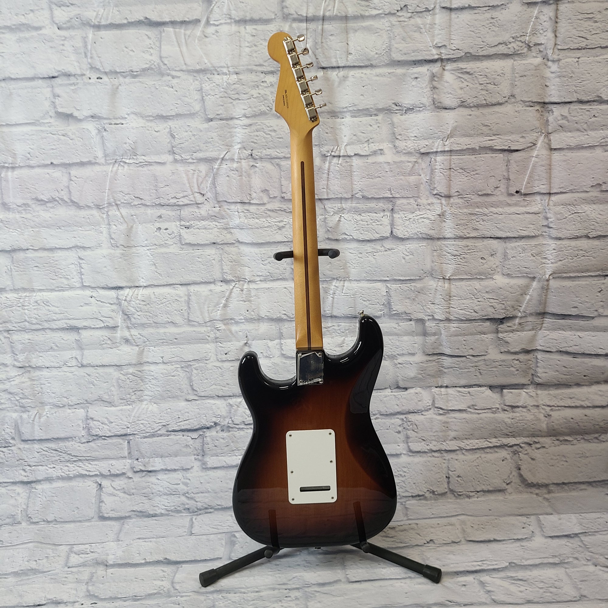 Fender Vintera '50s Stratocaster Modified Electric Guitar - 2-color Sunburst
