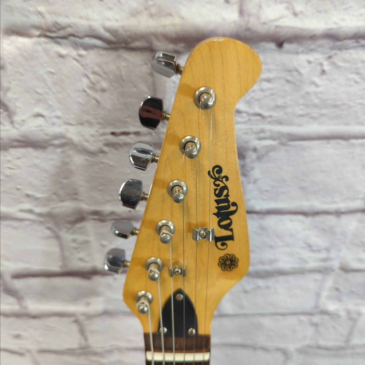 Lotus Strat Copy White 1980s Electric Guitar