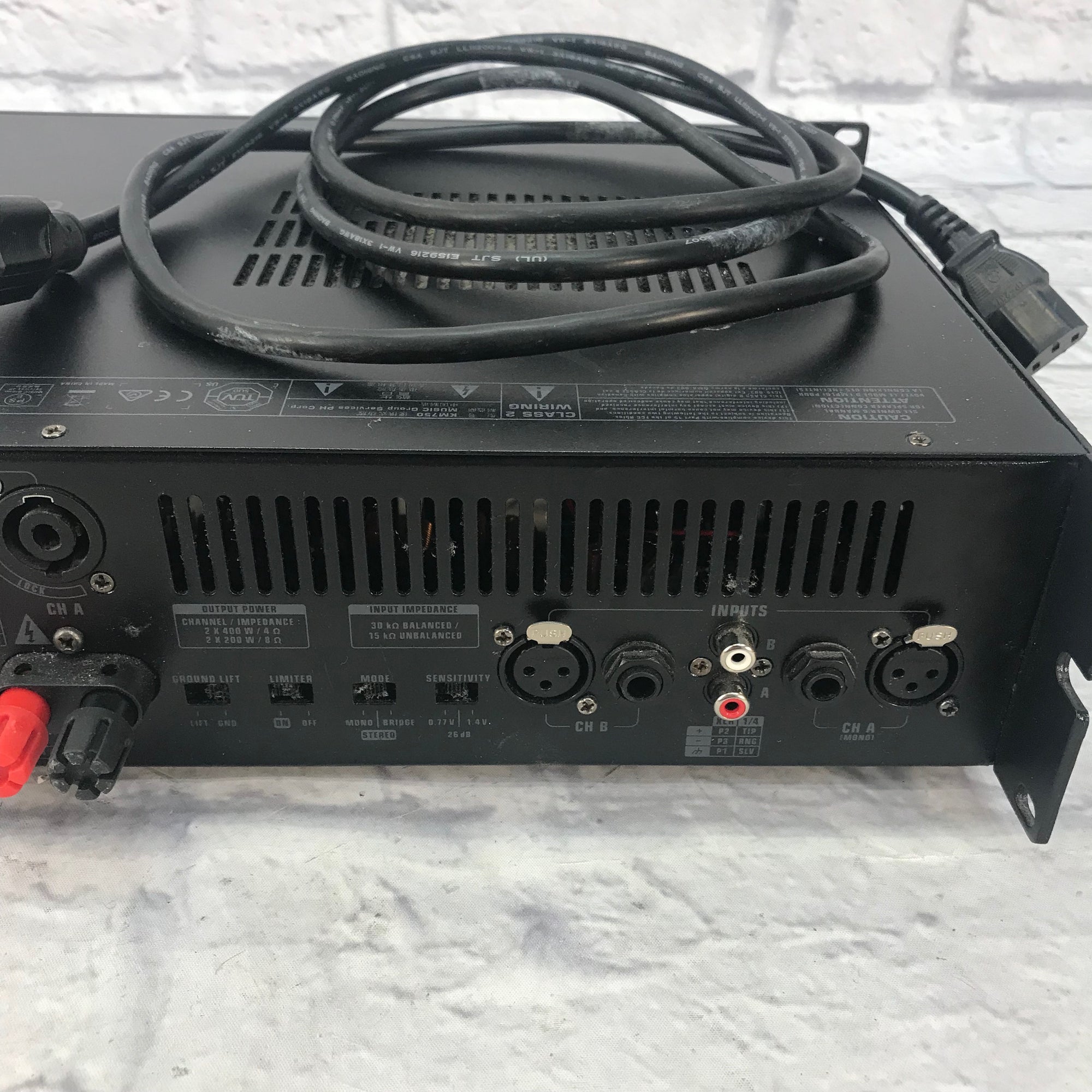 Beheringer KM750 Power Amp