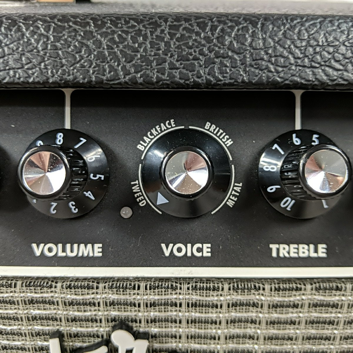 Fender Champion 20 Guitar Combo w/ cover