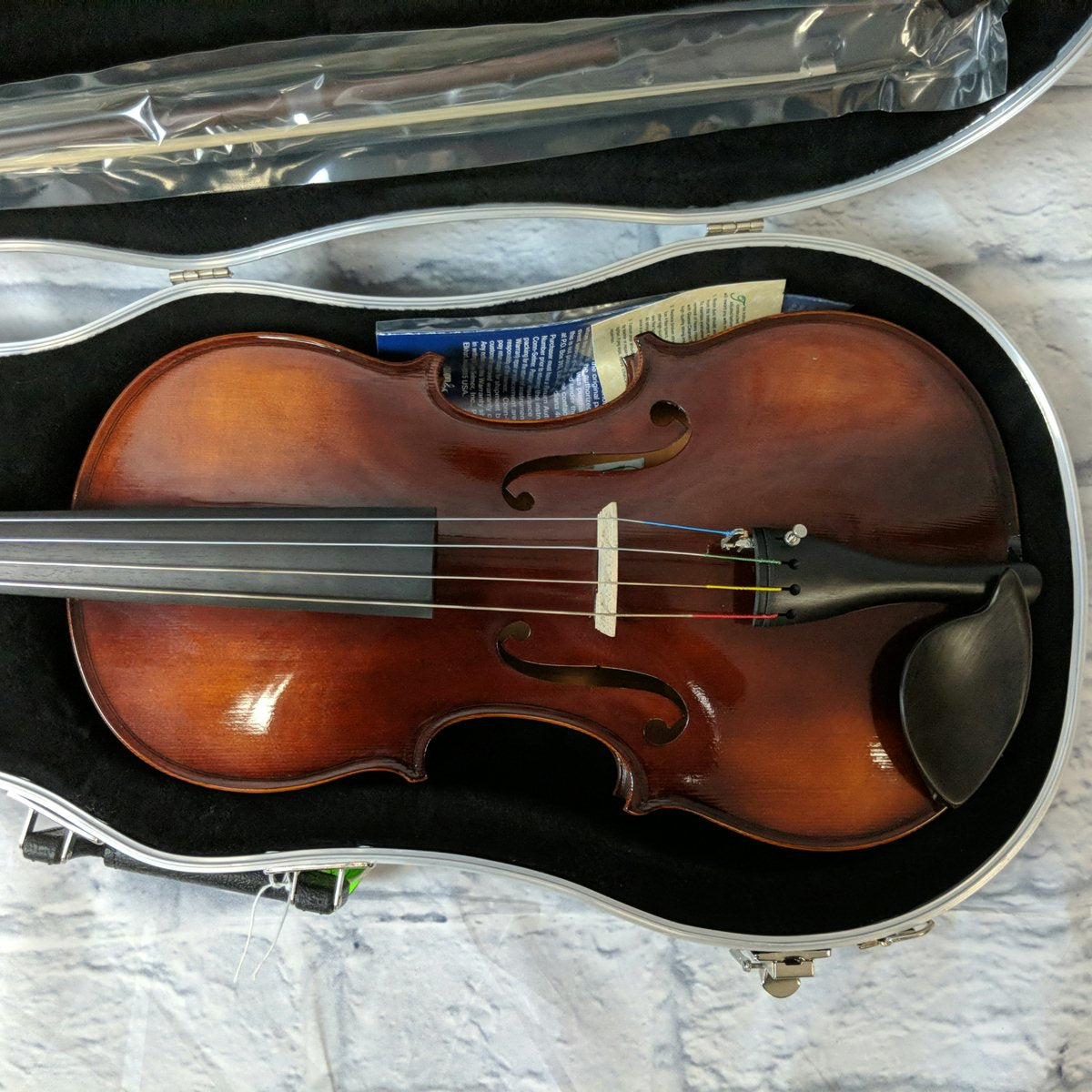 Scherl & Roth 16" Viola D020804 w/case & bow