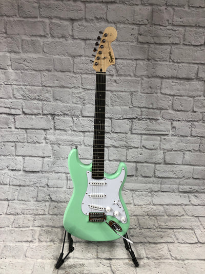 Squier Affinity Strat Surf Green w/ Fender F620 Gig Bag