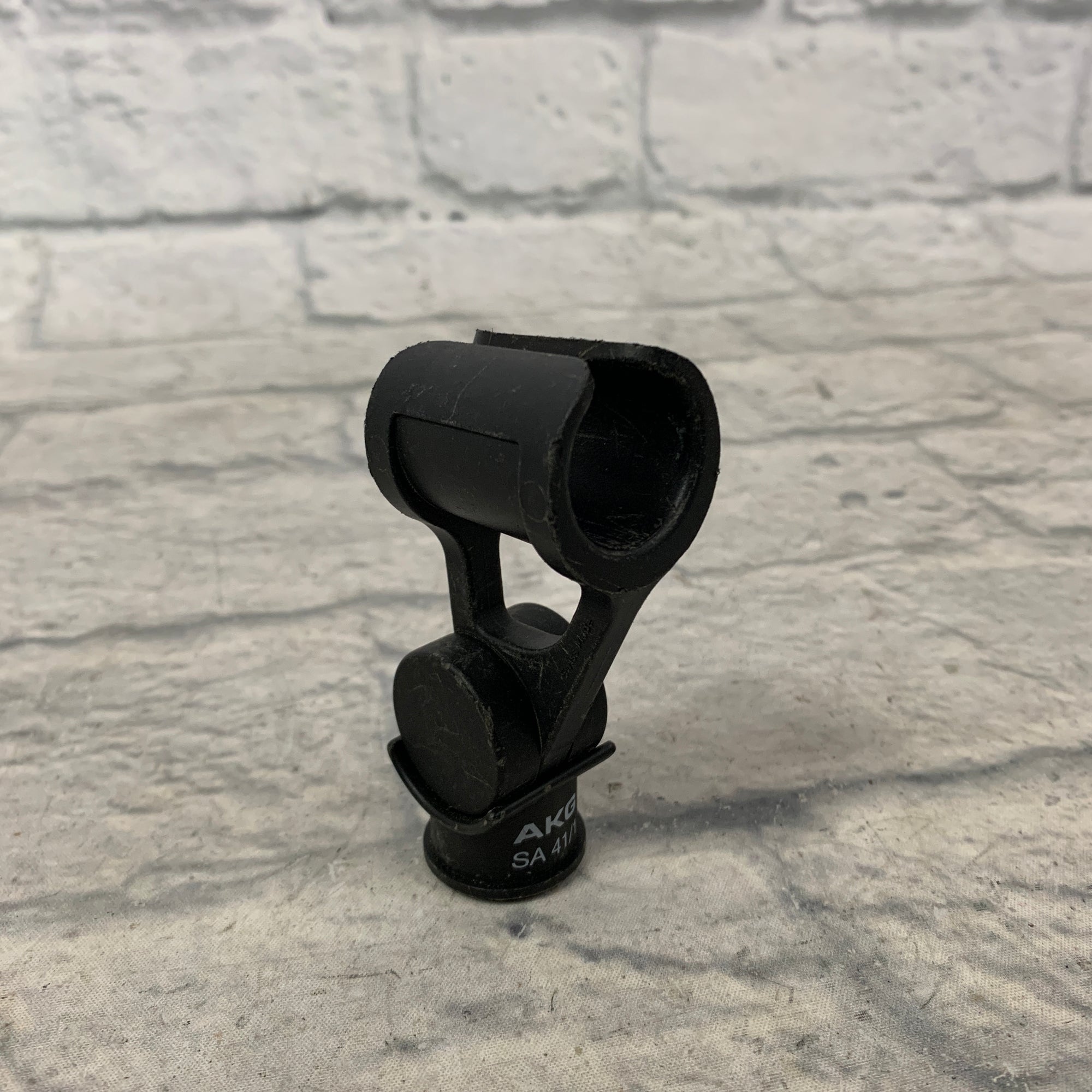 AKG Microphone Mic Clip Black