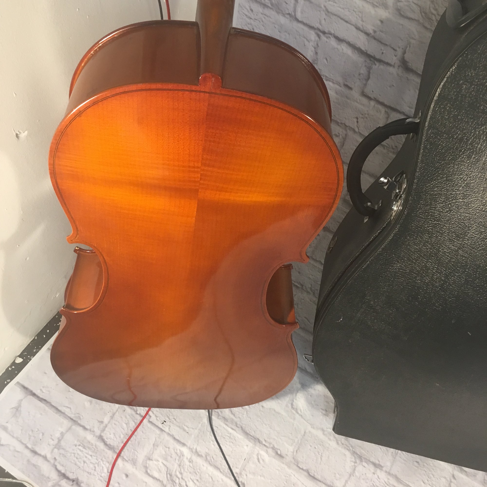 ** Lidl L310 4/4 Cello w Hard Case
