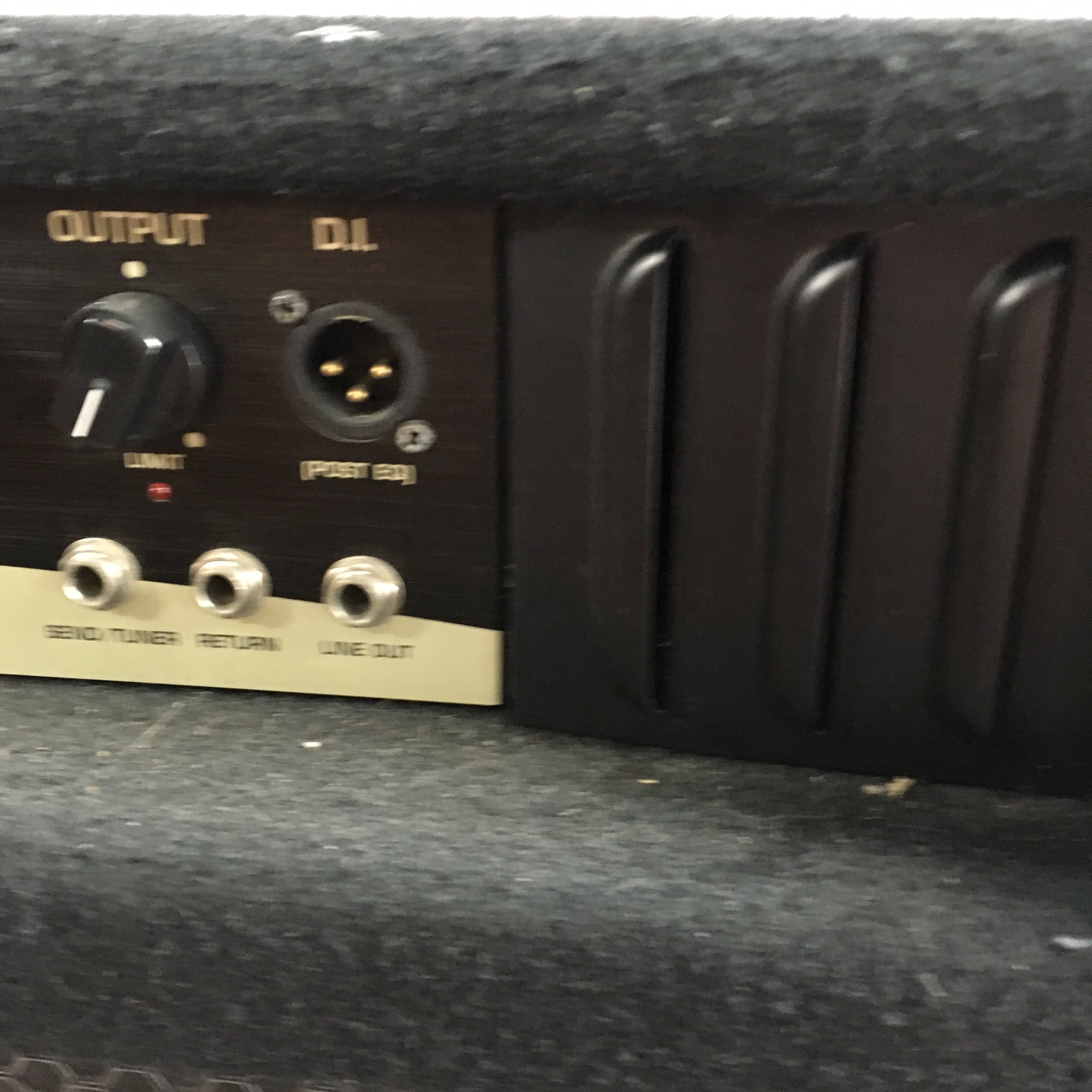 Behringer BX4210A Bass Combo Amp