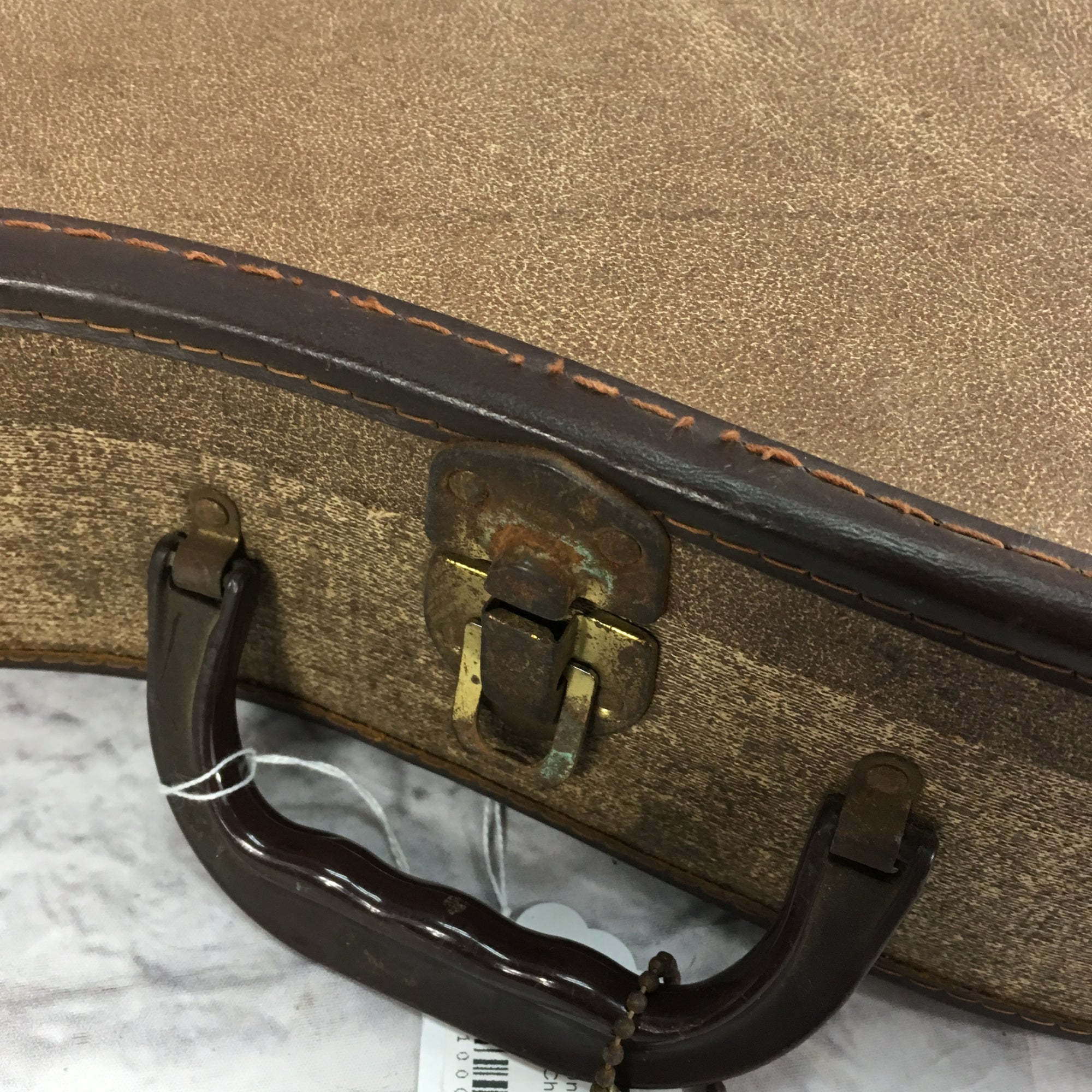 Unknown 34in x 12in Chipboard Banjo Case