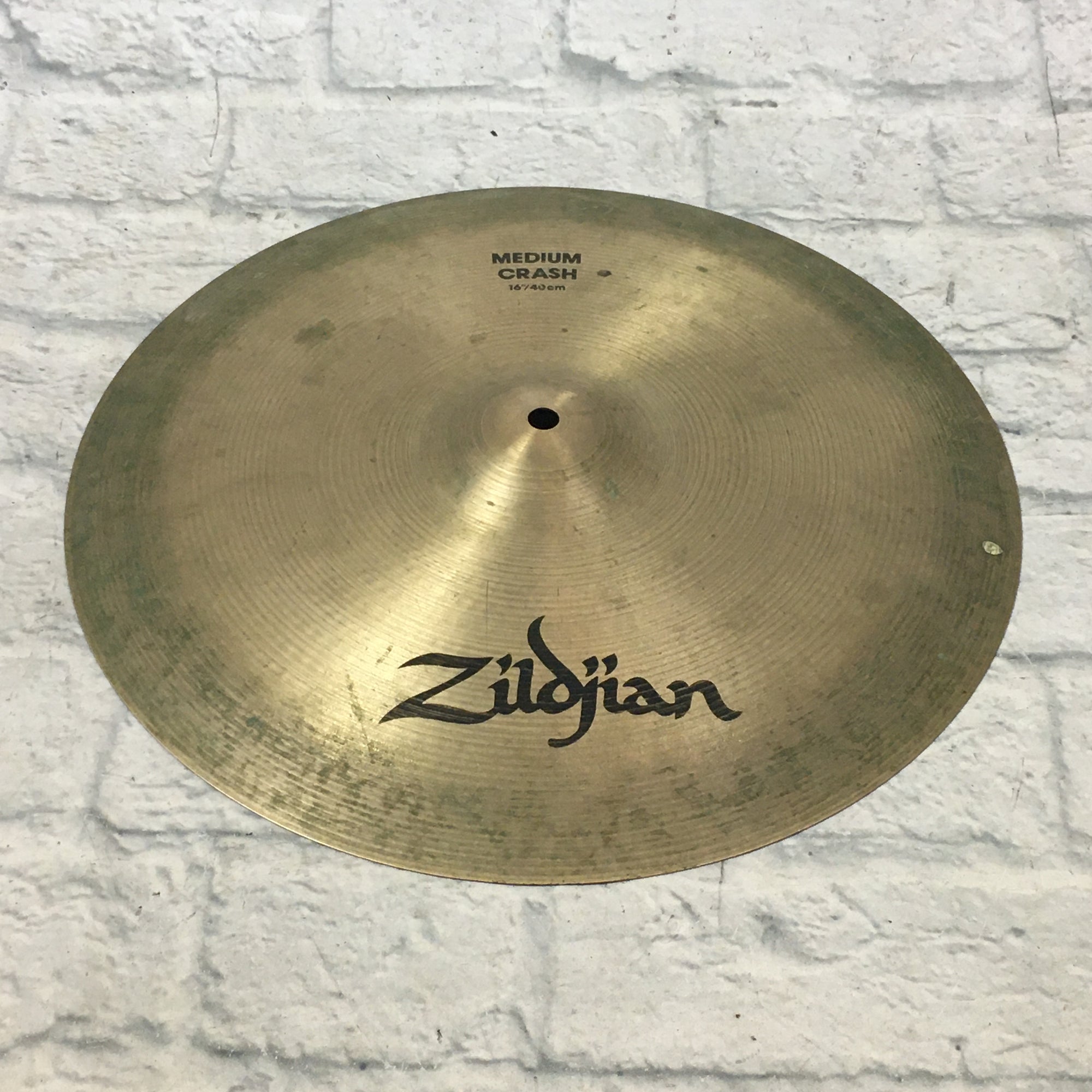 Zildjian 16" Medium Crash (Cracked)