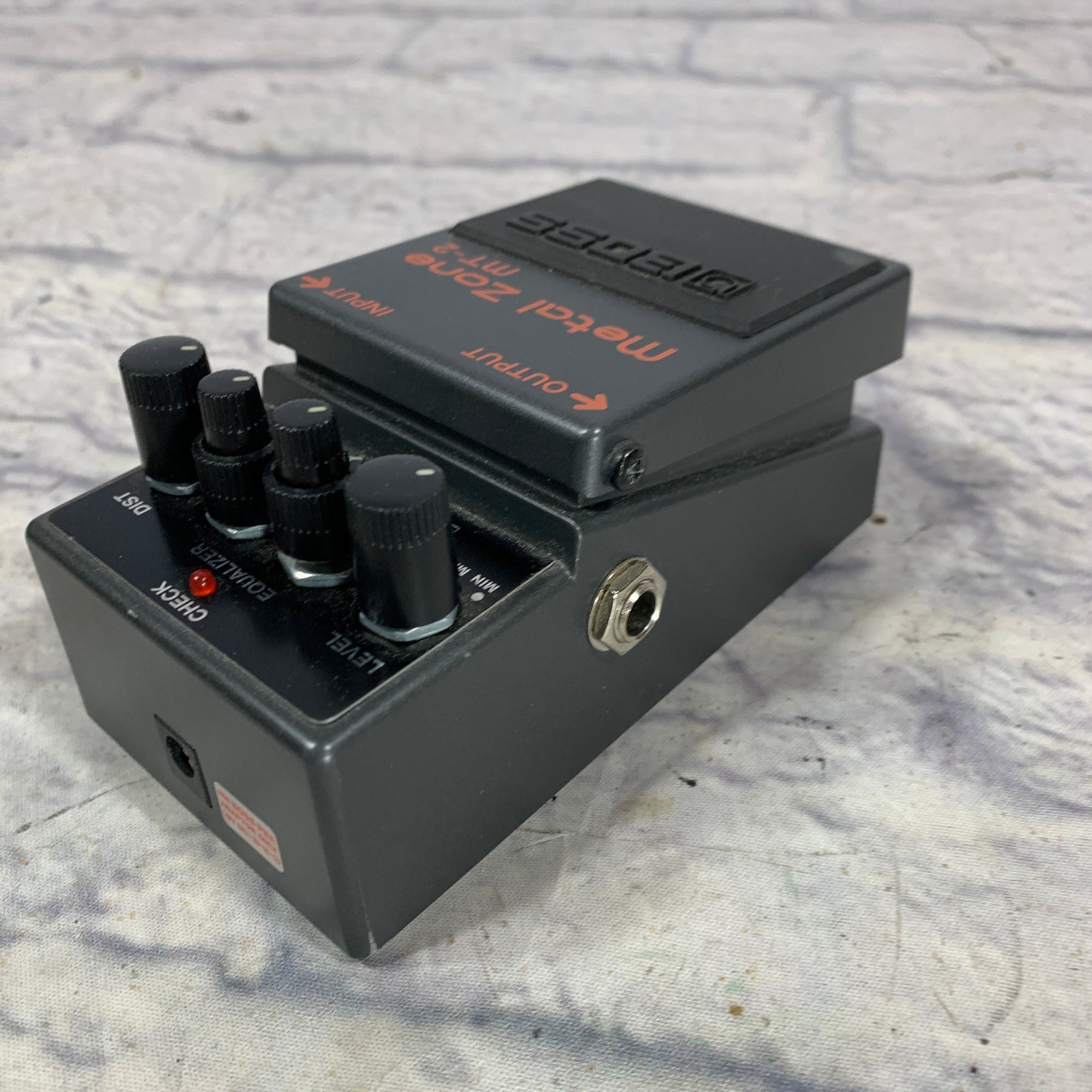 mt 2 pedal Boss Metal Zone MT-2 Distortion Pedal