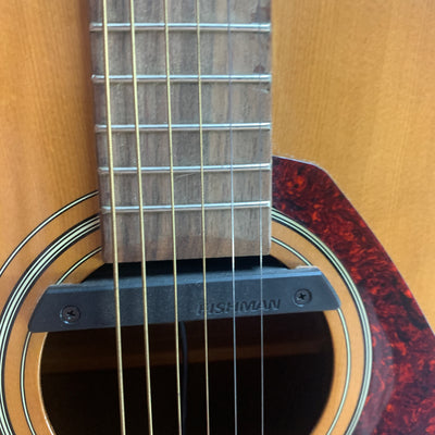 Yamaha F335 Acoustic Guitar with Fishman Soundhole Pickup