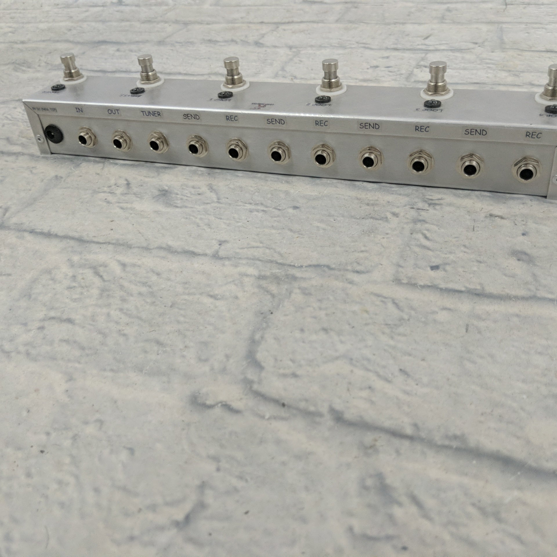 Loop-master 4 Channel Looper Pedal With Tuner Switcher and Bypass