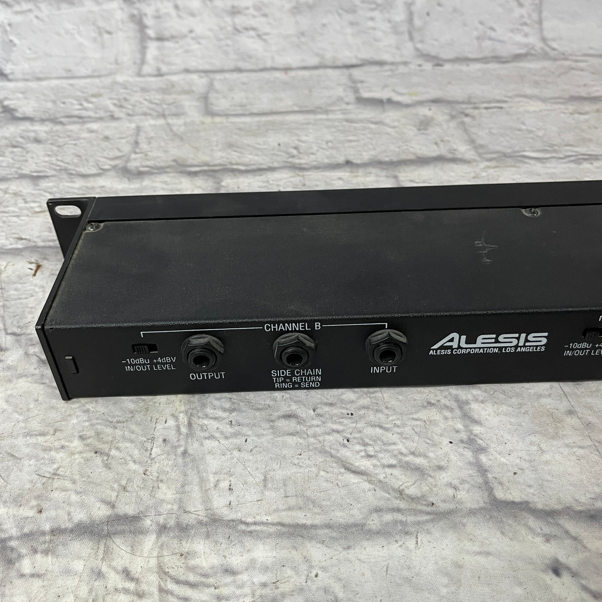 Alesis 3630 Dual Channel Compressor Limiter w/ Gate Rack Unit - no pwr supply