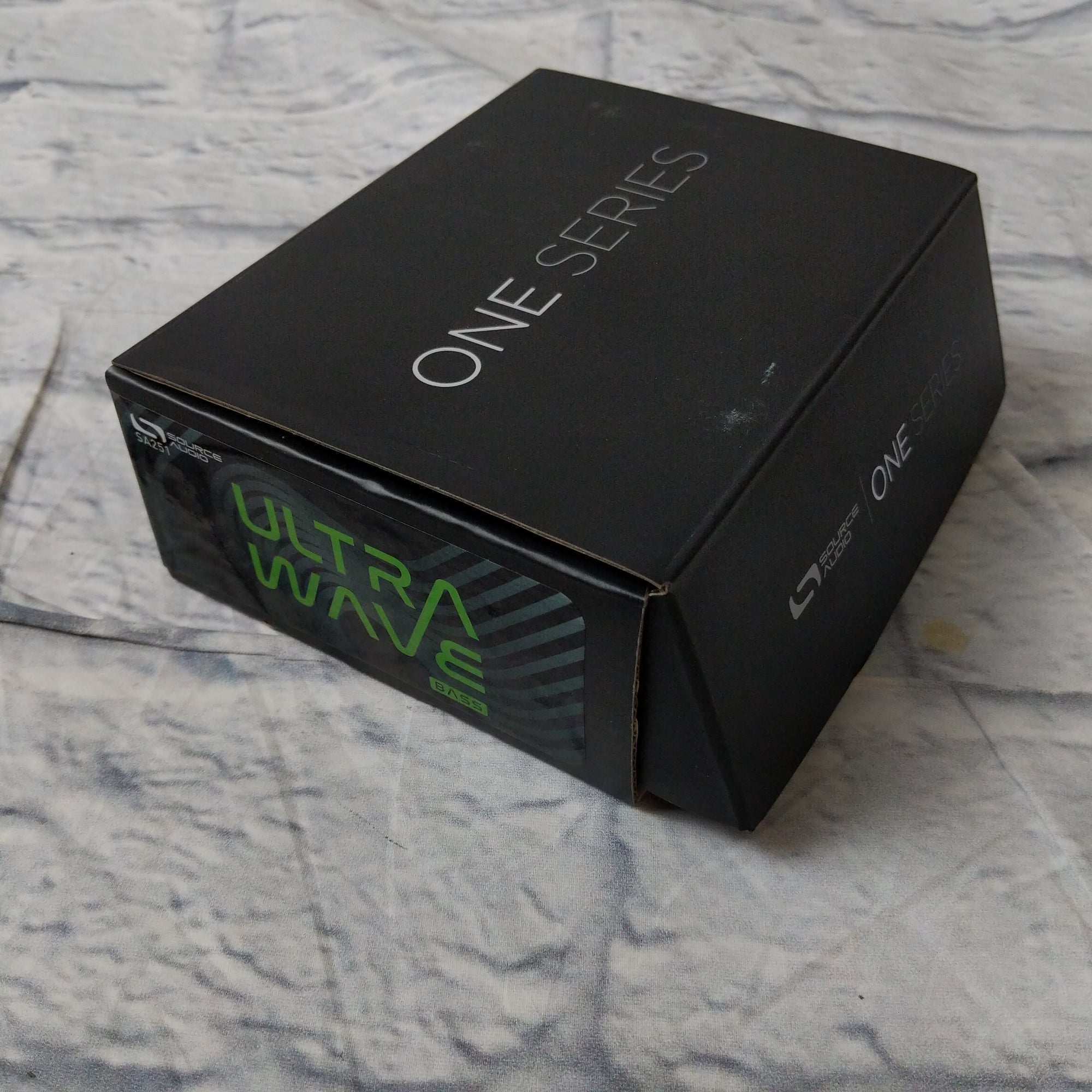 Source Audio ultra wave bass Amp Modeling Pedal