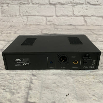 AKG Perception SR 45 Wireless Microphone System