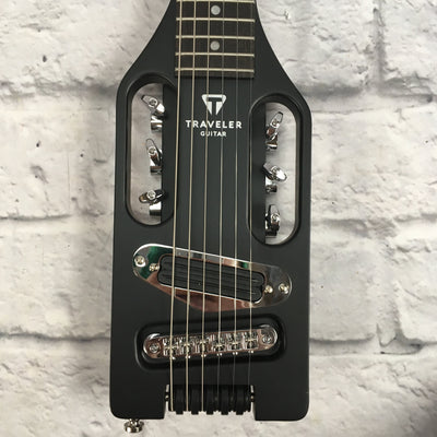 Traveler Ultralight Black Electric Guitar