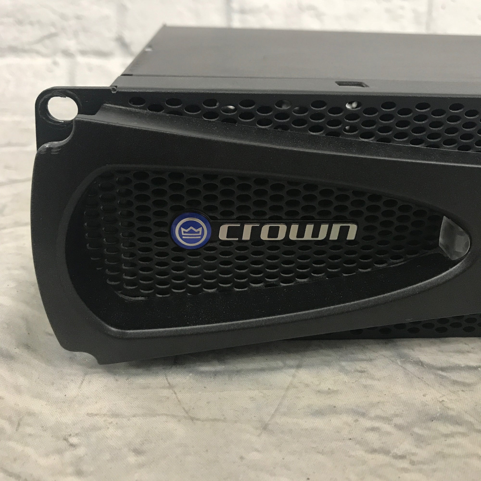 Crown XLS 2502 Power Amp