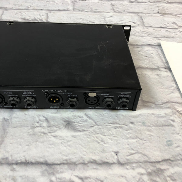 BBE Maxcom Dual Channel Compressor Limiter Gate - Evolution Music
